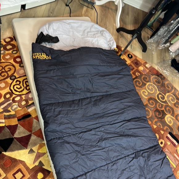 Adult Sleeping Bag Field & Stream - Picture 2 of 3